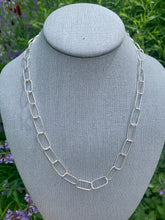 Load image into Gallery viewer, Paperclip Necklace