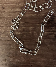 Load image into Gallery viewer, Paperclip Necklace