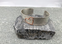 Load image into Gallery viewer, SCAD Heart Bracelet