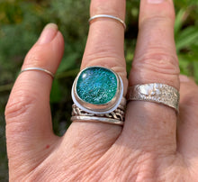 Load image into Gallery viewer, Green Dazzle Ring