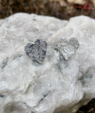 Load image into Gallery viewer, Hammered Heart Earrings