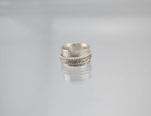 Load image into Gallery viewer, Spinner Ring with 3 Sparkling Silver Bands