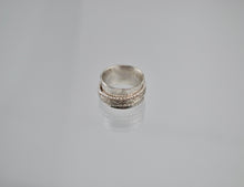 Load image into Gallery viewer, Spinner Ring with 3 Sparkling Silver Bands