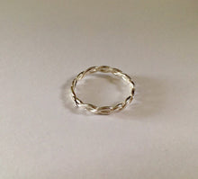Load image into Gallery viewer, Simple Braided Silver Ring