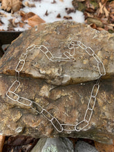 Load image into Gallery viewer, Paperclip Necklace 18&quot;

