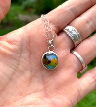Load image into Gallery viewer, Small Confetti Stone Necklace
